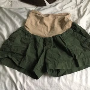 Maternity shorts